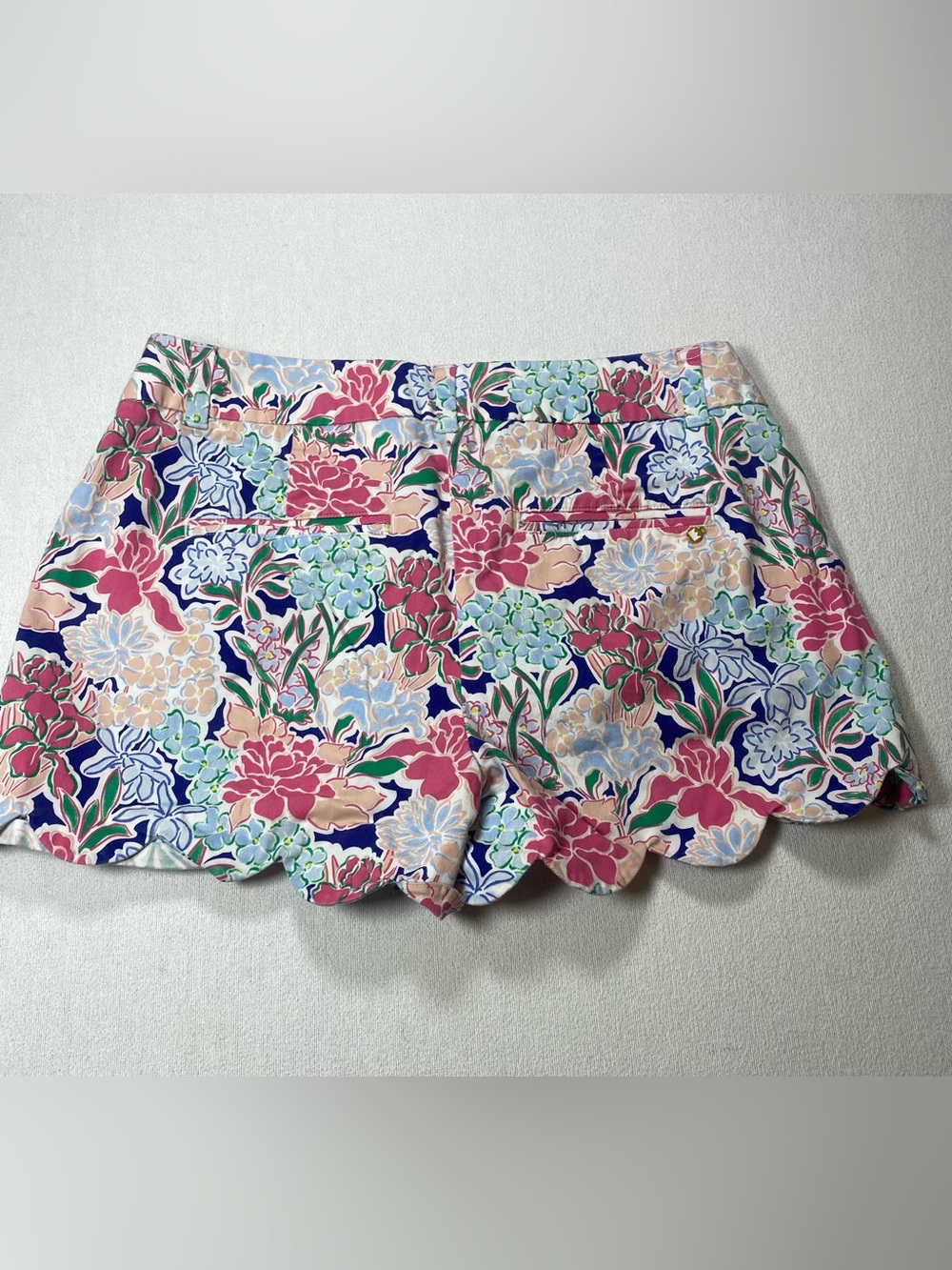 crown & ivy Multicolor Floral Bermuda Waist Shorts - Picture 4 of 6